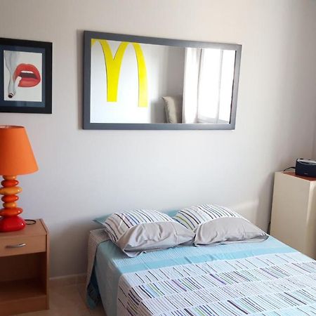 Bed and Breakfast Chez Patrick Roujan Экстерьер фото